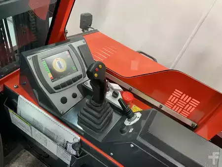 4-Tie Työntömastotrukki 2019  Combilift CBE3000 (6)