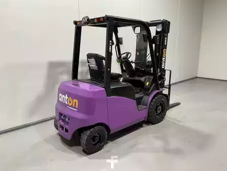 4-wiel elektrische heftrucks 2025  AntOn CBH 2.5 (2)