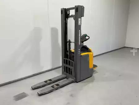 Stackers Stand-on 2021  Jungheinrich ERC 214 (4)