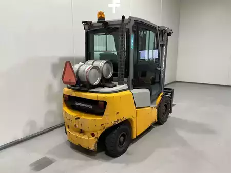 LPG Forklifts 2018  Jungheinrich TFG 425 (2)