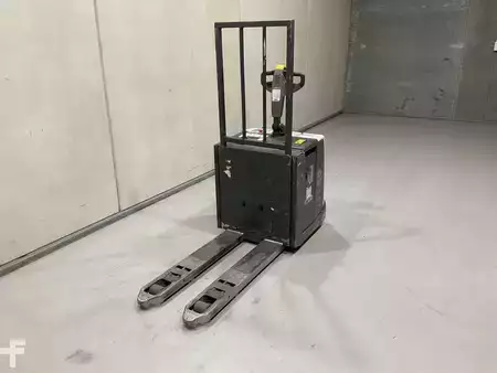 Niederhubwagen 2018  Atlet PMR200P (4)