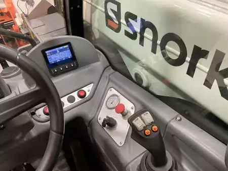 Telescopic forklift rigid 2022  Snorkel SR626E (6)