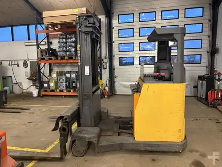 Four-way reachtrucks 2002  Atlet UFS 250 (1)