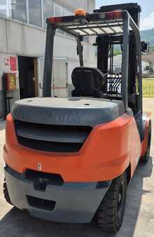 Carrelli elevatori diesel 2015  Toyota 8FD45N (3)