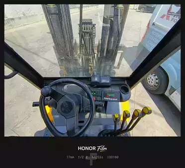 Carrelli elettrici 4 ruote 2022  Hyundai 30B-7A (11)