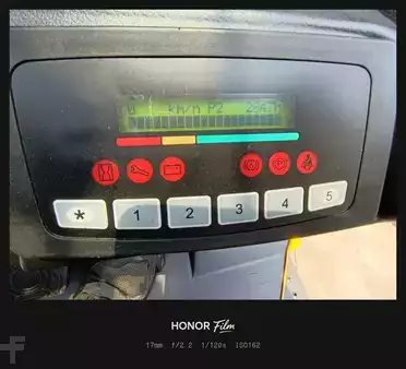 Carrelli elettrici 4 ruote 2022  Hyundai 30B-7A (2)