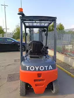 Carrelli elettrici 4 ruote 2021  Toyota 8FBM20T (2)