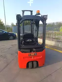 Carrelli elettrici 3 ruote 2023  Linde E 12-02 (11)