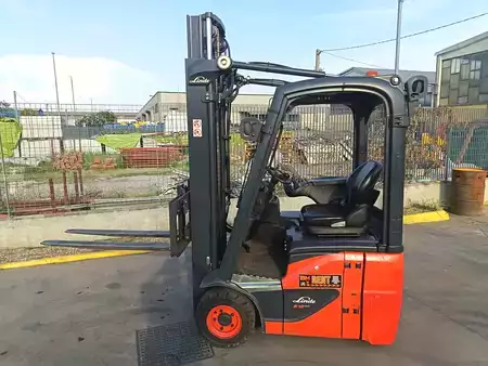 Carrelli elettrici 3 ruote 2023  Linde E 12-02 (8)
