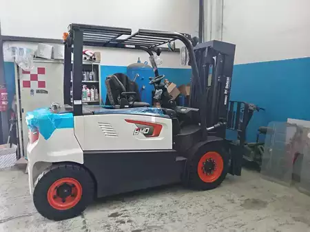 Elektrisk- 4 hjul 2024  Bobcat B40X-7 (1)