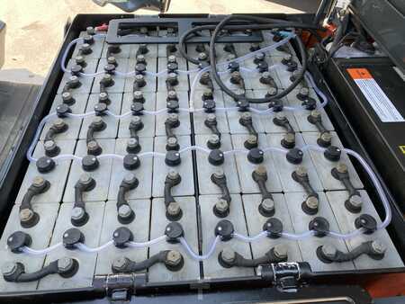 Carrelli elettrici 4 ruote 2017  Toyota 8FBMT25 (13)