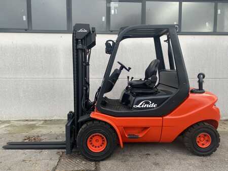 Carrelli elevatori diesel 2014  Linde H30D-05 (1)