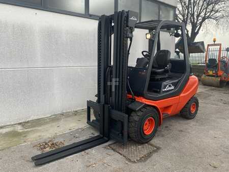 Carrelli elevatori diesel 2014  Linde H30D-05 (2)