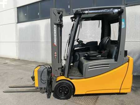 Elektro tříkolové VZV 2022  Jungheinrich EFG 220 (1)