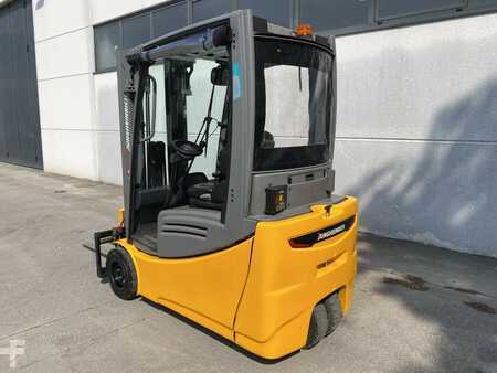 Elektro tříkolové VZV 2022  Jungheinrich EFG 220 (3)
