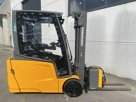 Elektro tříkolové VZV 2022  Jungheinrich EFG 220 (6)