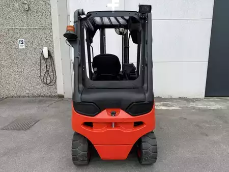 Carrelli elettrici 4 ruote 2021  Linde E25-01 (4)