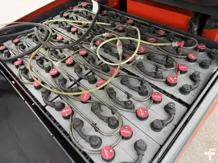 Carrelli elettrici 4 ruote 2021  Linde E25-01 (9)