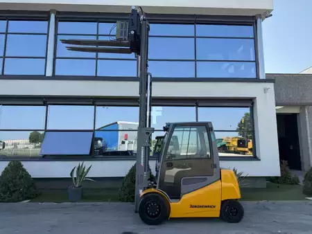 Carrelli elettrici 4 ruote 2020  Jungheinrich EFG 545K (10)