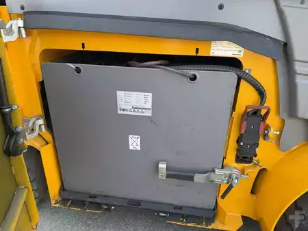 Carrelli elettrici 4 ruote 2020  Jungheinrich EFG 545K (14)