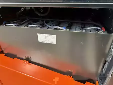 Carrelli elettrici 4 ruote 2020  Toyota 8FBMT50 (13)