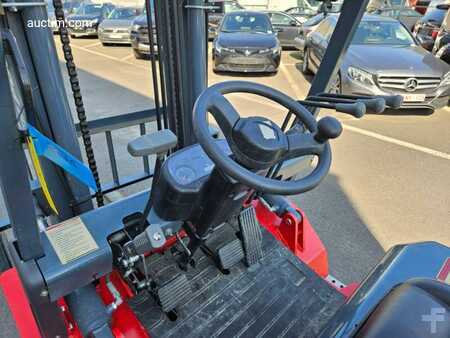 Carrello elevatore diesel 2022  Plus Power VTDD-25 (10)