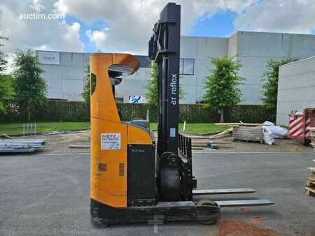 Carrelli retrattili 2010  BT RRE 160 (1)