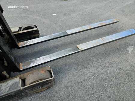 Carrelli retrattili 2010  BT RRE 160 (16)