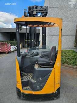 Carrelli retrattili 2010  BT RRE 160 (5)