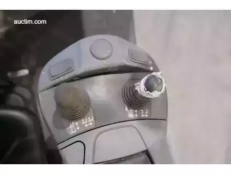 Dieselový VZV 2016  Linde H40D-02 (11)