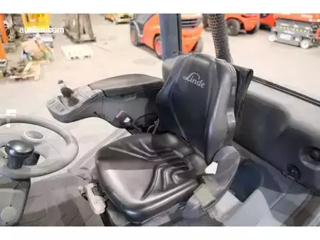 Dieselový VZV 2016  Linde H40D-02 (13)