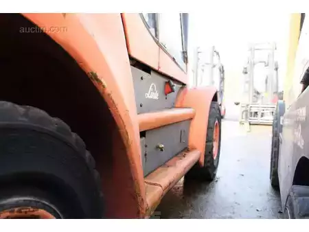 Dízel targoncák 2005  Linde H70D (31)