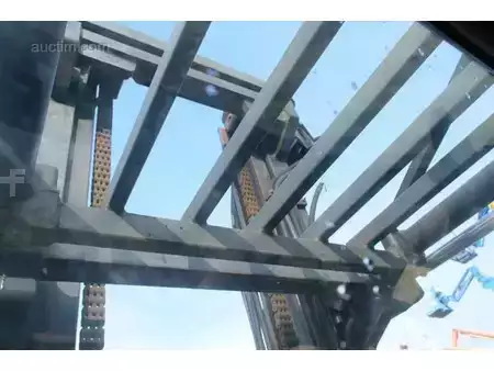 Dízel targoncák 2005  Linde H70D (7)