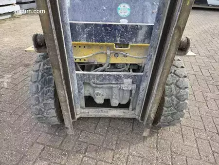 Dieselstapler 2004  Komatsu FD25T-14 (5)