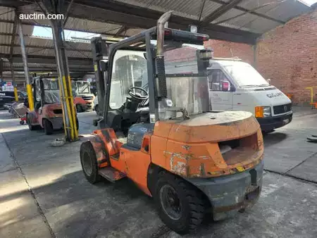 Diesel Forklifts 2005  Toyota 42-7D35 (5)