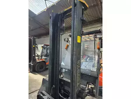 Empilhador diesel 1995  Toyota 02 6FDF 30 (12)