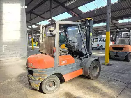 Empilhador diesel 1995  Toyota 02 6FDF 30 (4)