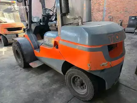 Diesel Forklifts 2008  Toyota 42-7FD40 (8)