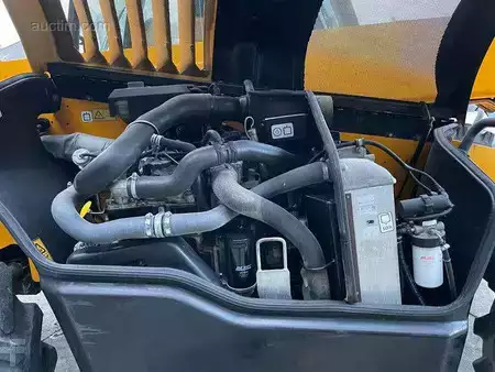 Verreikers (vast) 2015  JCB 531-70 (19)