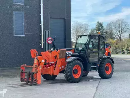 Verreikers (vast) 2019  JCB 540-180 (2)