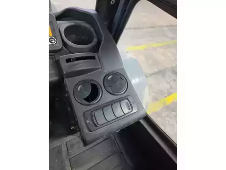 Diesel truck 2017  Toyota Tonero 50 40-8FD45N (25)