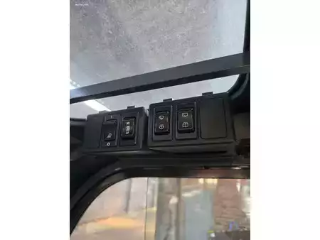 Diesel truck 2017  Toyota Tonero 50 40-8FD45N (26)