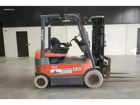 4-wiel elektrische heftrucks 2007  Toyota 7FBMF25 (21)