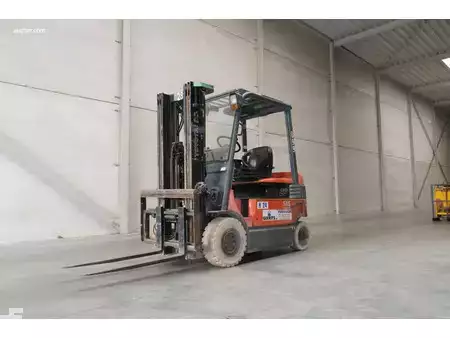4-wiel elektrische heftrucks 2007  Toyota 7FBMF25 (24)