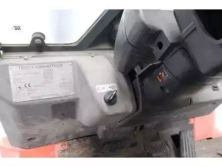 4-wiel elektrische heftrucks 2007  Toyota 7FBMF25 (39)