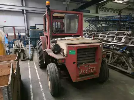 Diesel heftrucks 1979  BRAUD&FAUCHEUX MB25P (3)