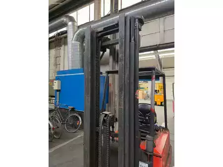 3-wiel elektrische heftrucks 1999  Fenwick E16S (9)