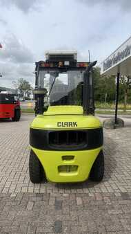 Diesel heftrucks - Clark C50D (2)