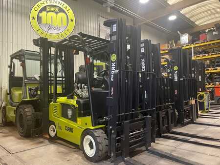 Elektro čtyřkolový VZV 2022 Clark GEX20s (1)