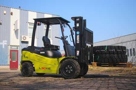 Elektro čtyřkolový VZV 2025 Clark L30XE (1)